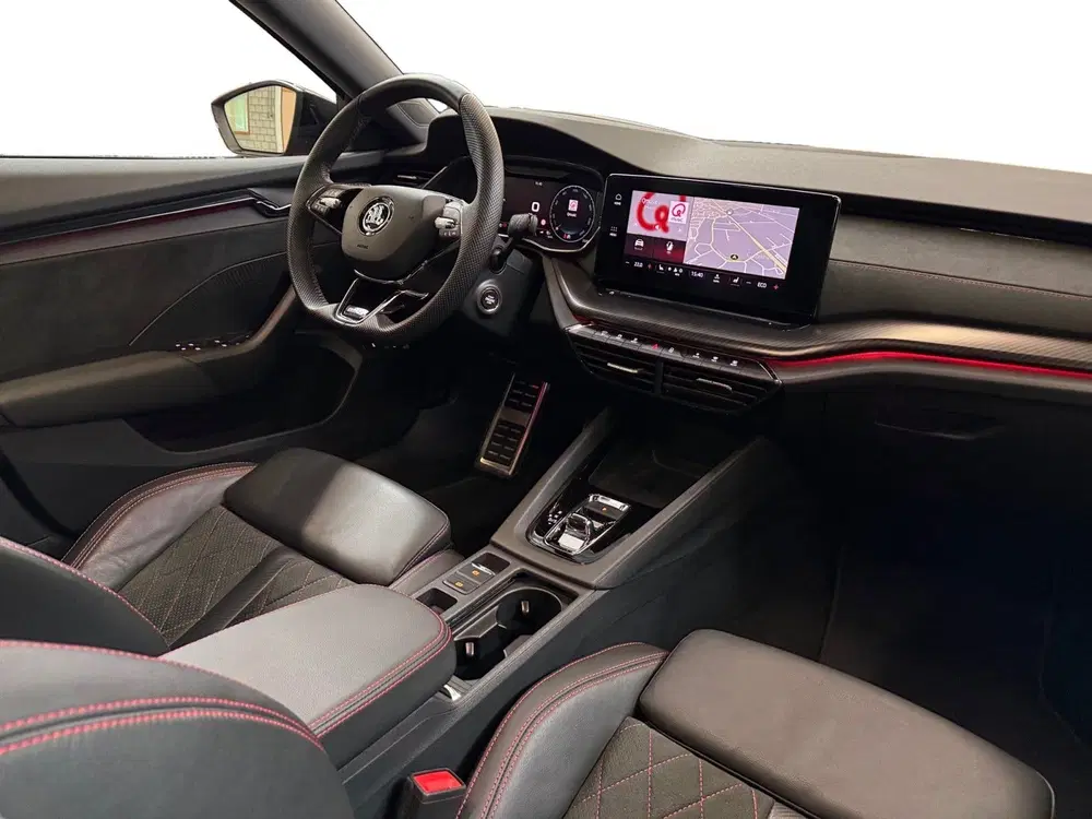 Skoda Octavia 1.4 TSI RS iV PHEV I Panoramadak I Sport uit 2023, foto 3
