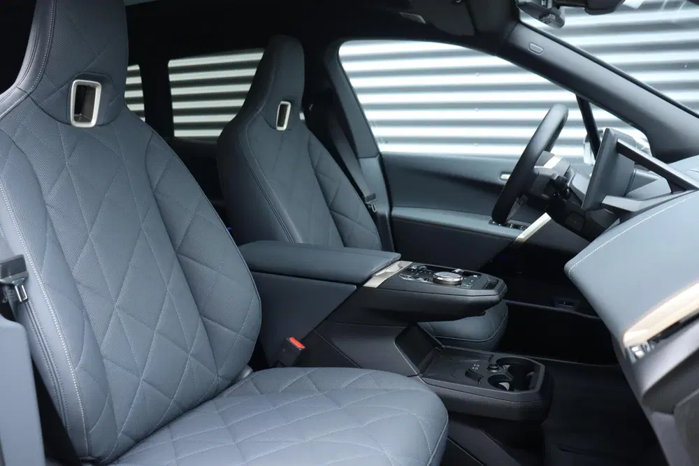 BMW iX xDrive40 High Executive uit 2026, foto 9