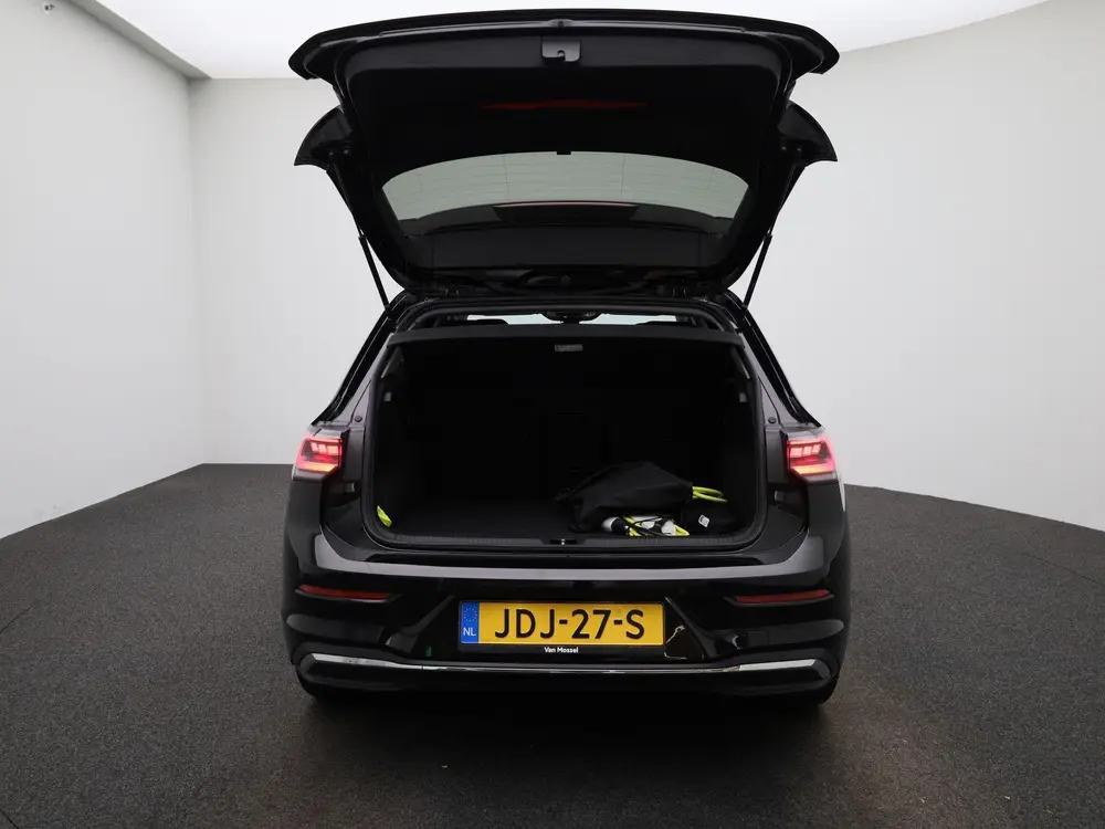 Volkswagen Golf 1.5 eHybrid Style Edition 204 PK Origineel N uit 2025, foto 10