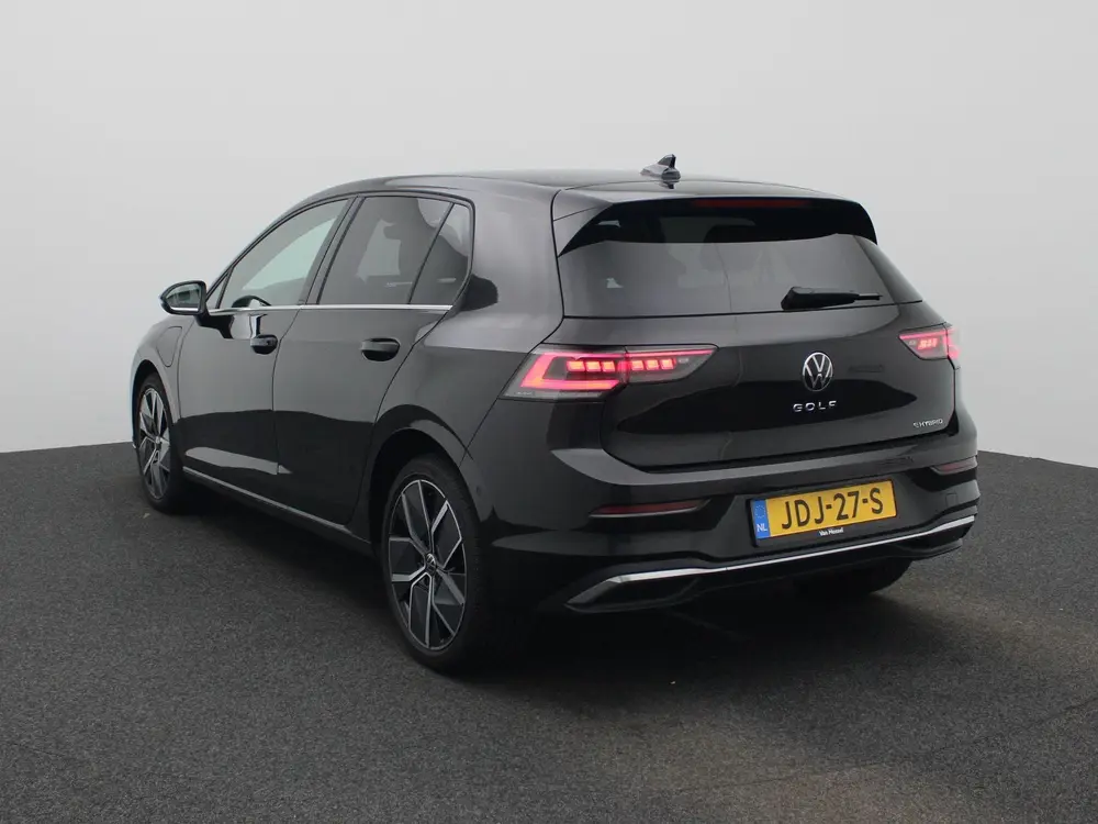 Volkswagen Golf 1.5 eHybrid Style Edition 204 PK Origineel N uit 2025, foto 2
