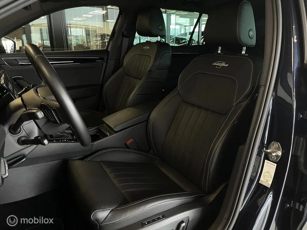 Skoda Superb iV Laurin & Klement uit 2022, foto 19