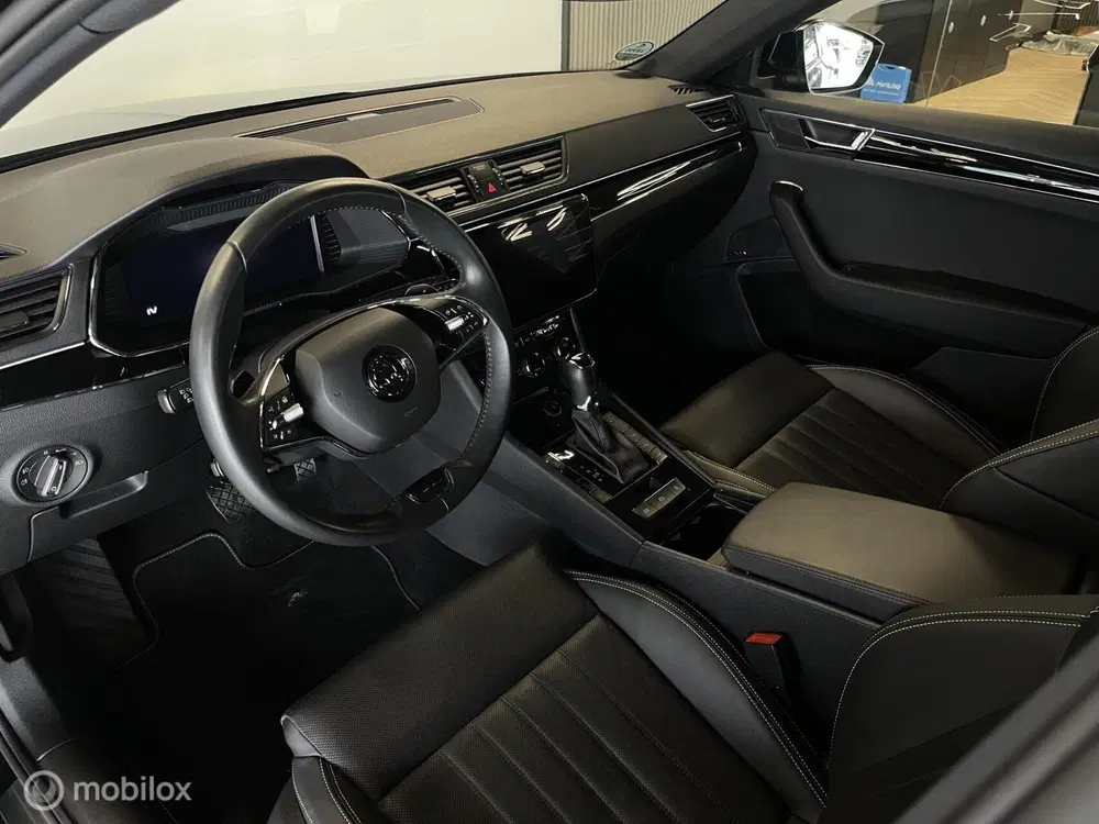 Skoda Superb iV Laurin & Klement uit 2022, foto 4