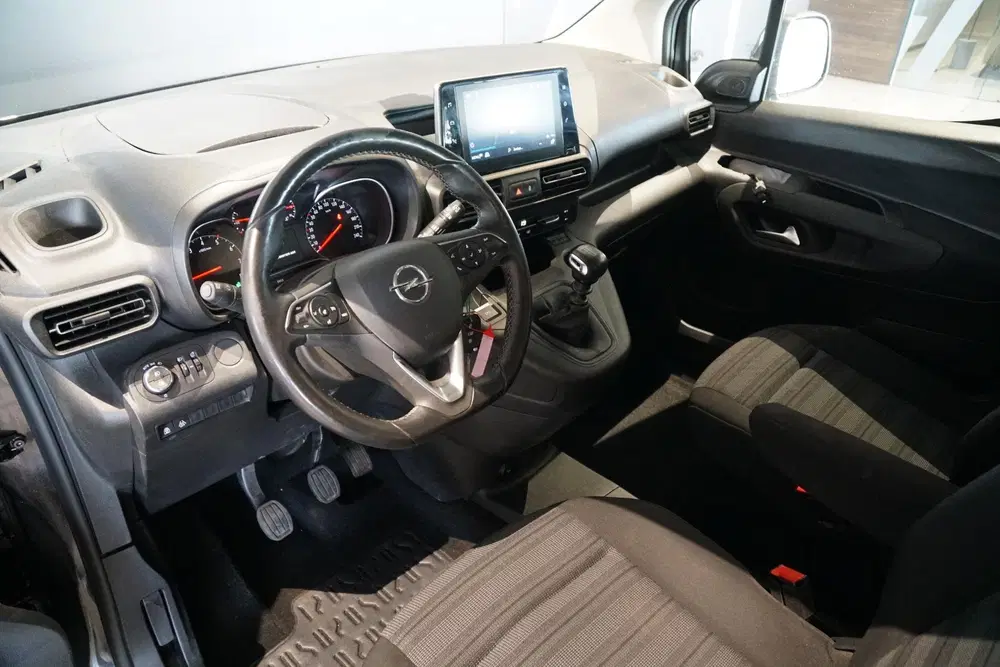 Opel Combo 1.2 Turbo L2H1 Edition 7p INCL. BTW + DODE uit 2020, foto 3