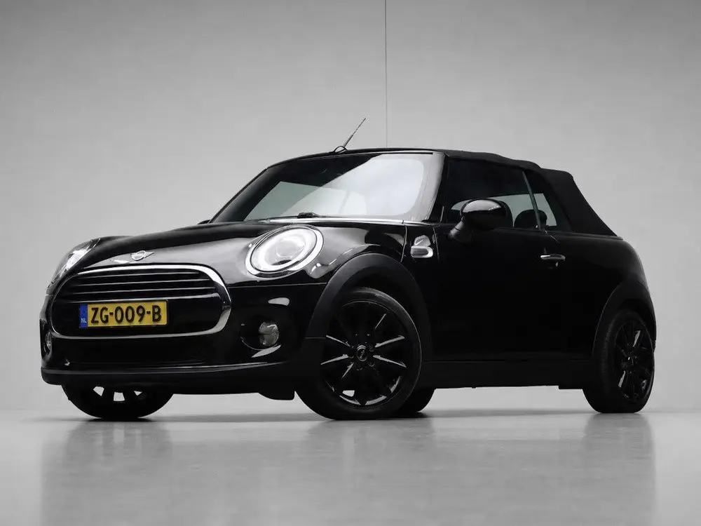 Mini Cabrio 1.5 Cooper Chili Sport (CABRIO,NAVI,CAMERA,STOEL uit 2019, foto 2