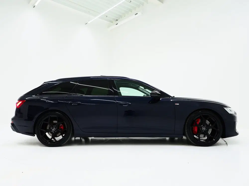 Audi A6 55 TFSI e quattro Full Black uit 2021, foto 10