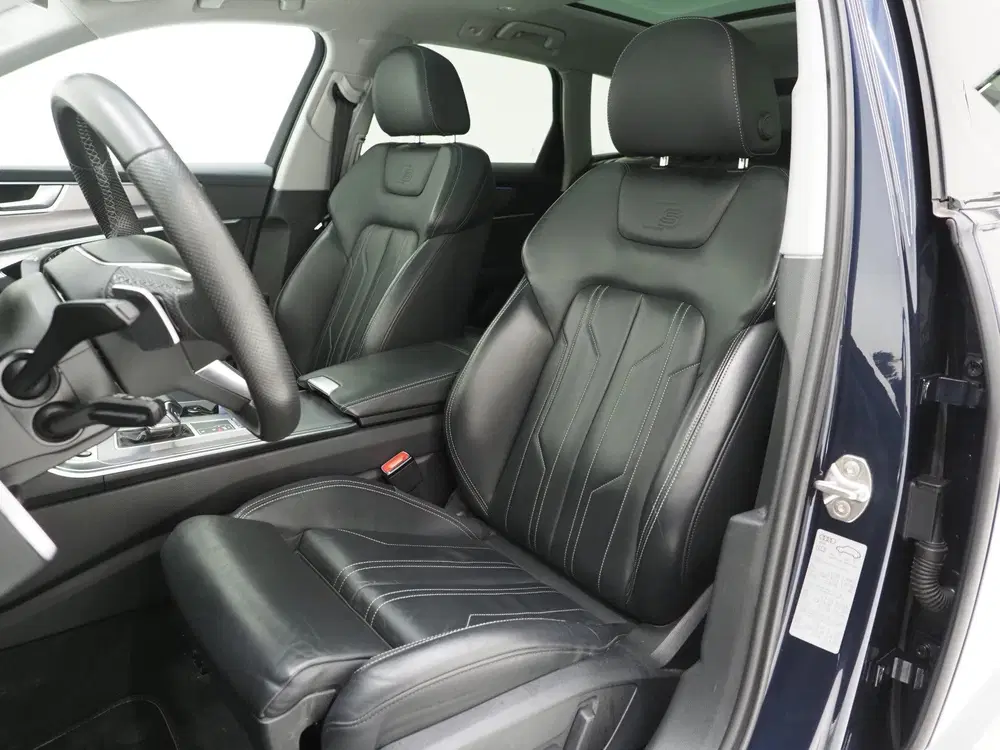 Audi A6 55 TFSI e quattro Full Black uit 2021, foto 4