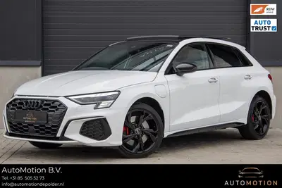 Audi A3 45 TFSIe S line Competition PANO MAXTON MA uit 2022