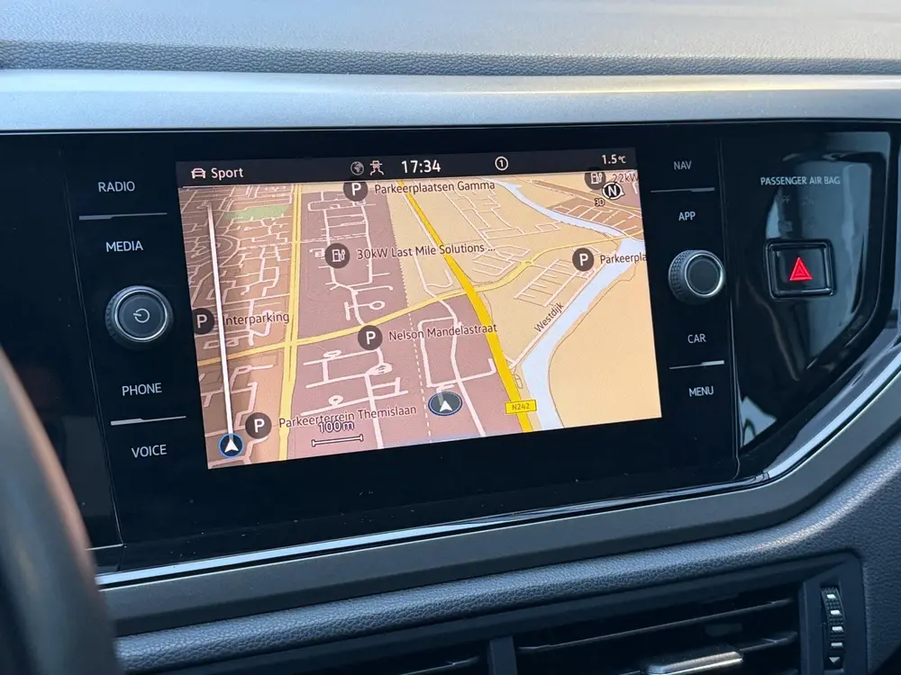 Volkswagen Polo 1.0 TSI Business, CAMERA, NAP, PDC uit 2021, foto 18