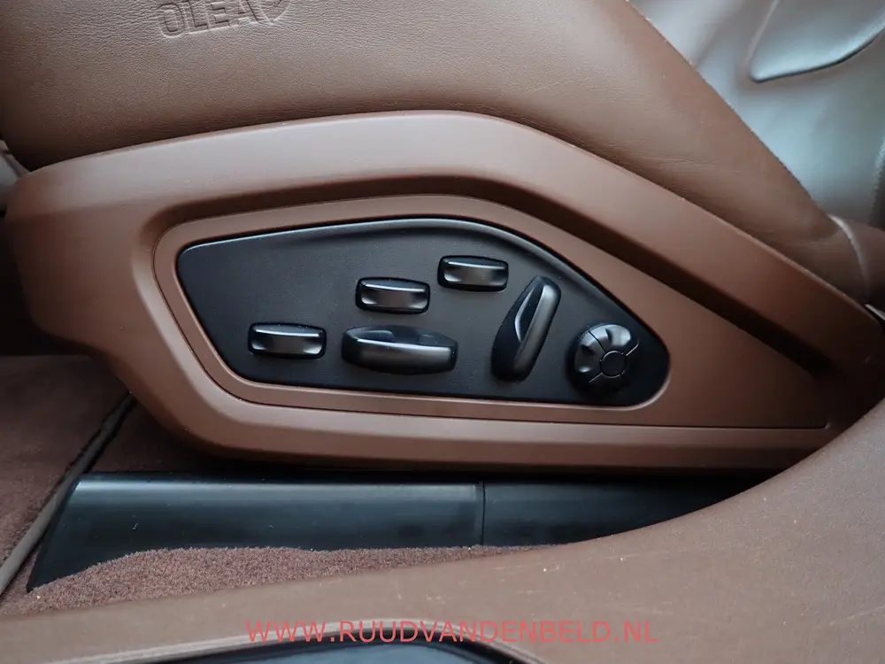 Porsche Taycan Turbo 626pk 92%SOH SPORT-CHRONO uit 2020, foto 17