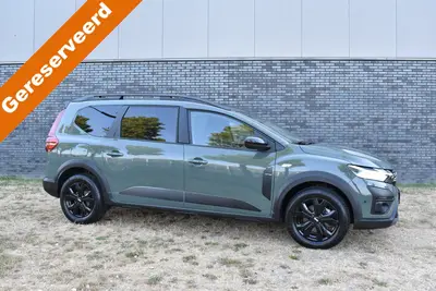 Dacia Jogger 1.0 TCe 110 Extreme 7p. 7-persoons trekhaa uit 2023