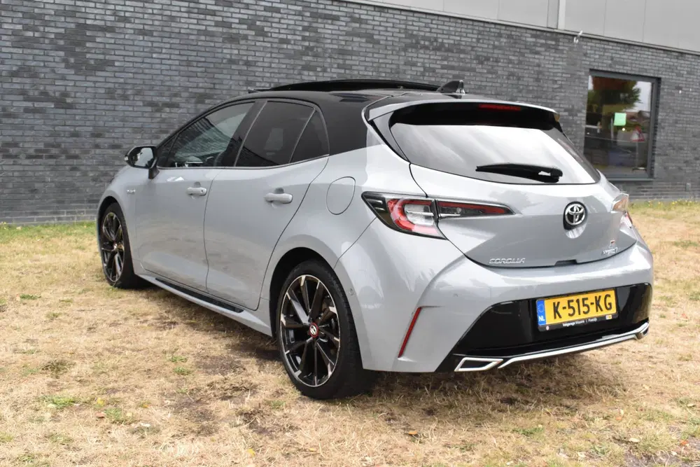 Toyota Corolla 2.0 Hybrid GR-Sport Plus Pano Bi-tone Auto uit 2021, foto 17