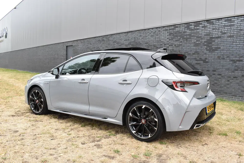 Toyota Corolla 2.0 Hybrid GR-Sport Plus Pano Bi-tone Auto uit 2021, foto 3