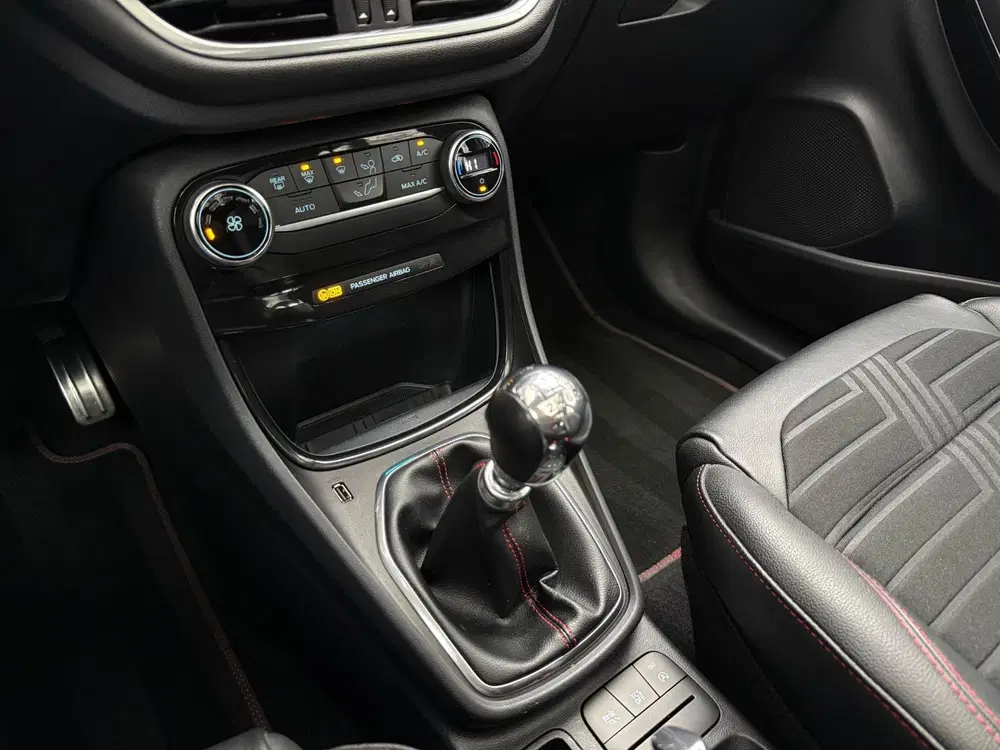 Ford Puma 1.0 EcoBoost Hybrid ST-Line X 155 Pk Pano uit 2020, foto 13