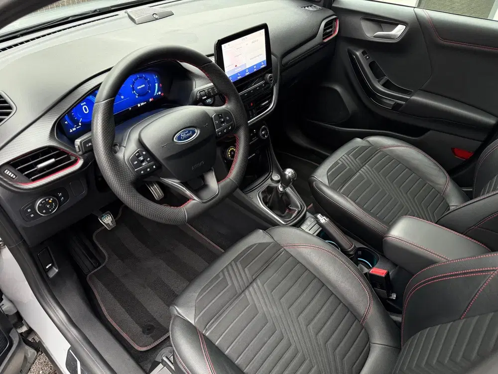 Ford Puma 1.0 EcoBoost Hybrid ST-Line X 155 Pk Pano uit 2020, foto 6