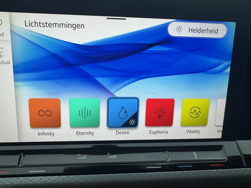 Volkswagen Golf 1.5 eTSI R-Line Pano/ afn.Trekhaak/ 18" uit 2021, foto 19