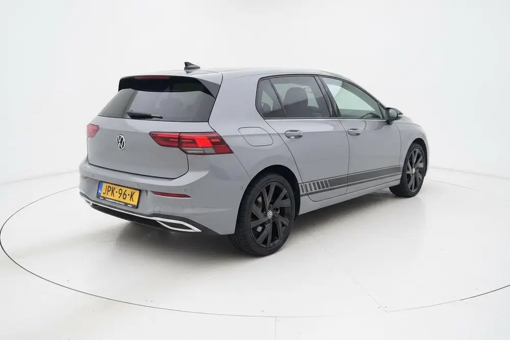 Volkswagen Golf 1.5 eTSI R-Line Pano/ afn.Trekhaak/ 18" uit 2021, foto 6