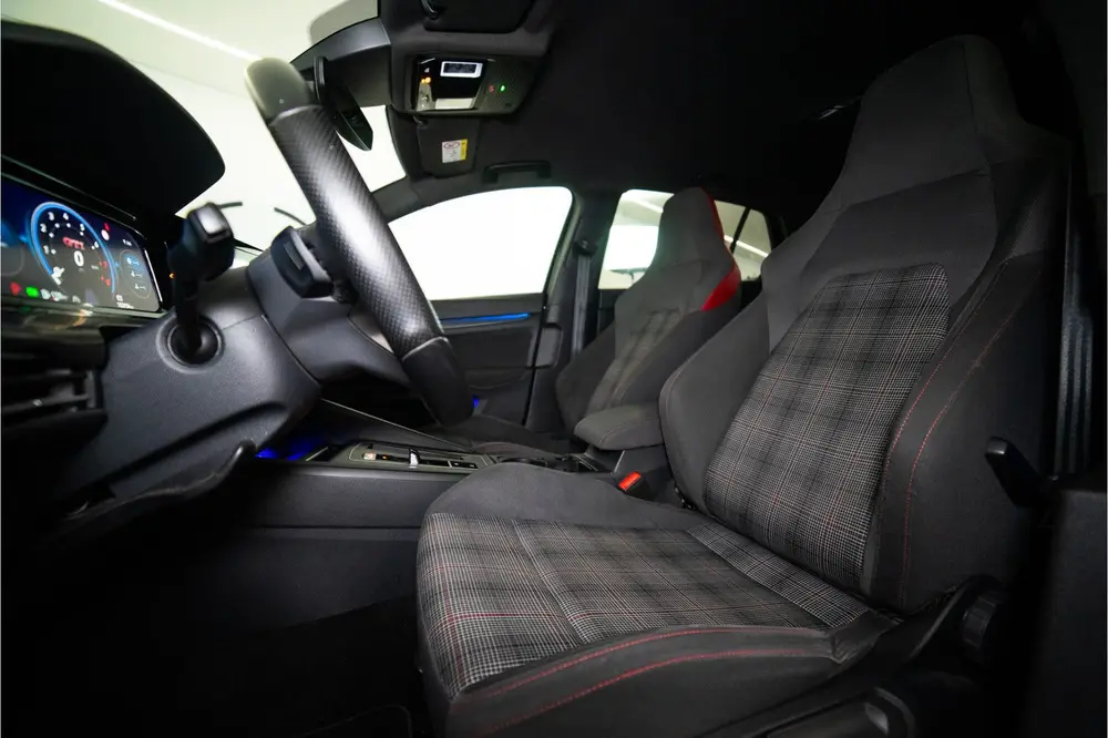Volkswagen Golf 2.0 TSI GTI 245PK | LED | Stoelverw. | Sfeer uit 2021, foto 15