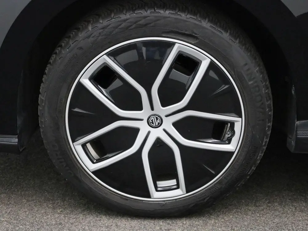 MG MG4 64 kWh Luxury uit 2023, foto 14