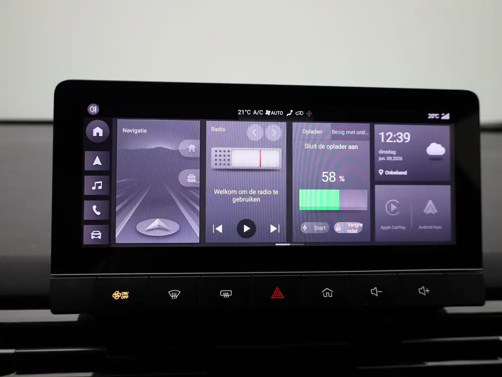 MG MG4 64 kWh Luxury uit 2023, foto 17