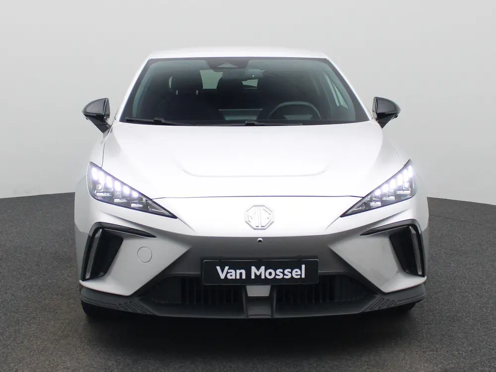MG MG4 64 kWh Luxury uit 2023, foto 3