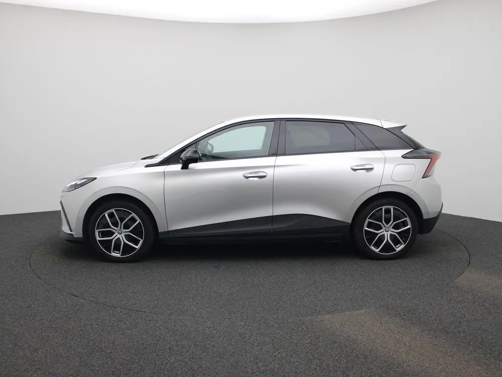MG MG4 64 kWh Luxury uit 2023, foto 4