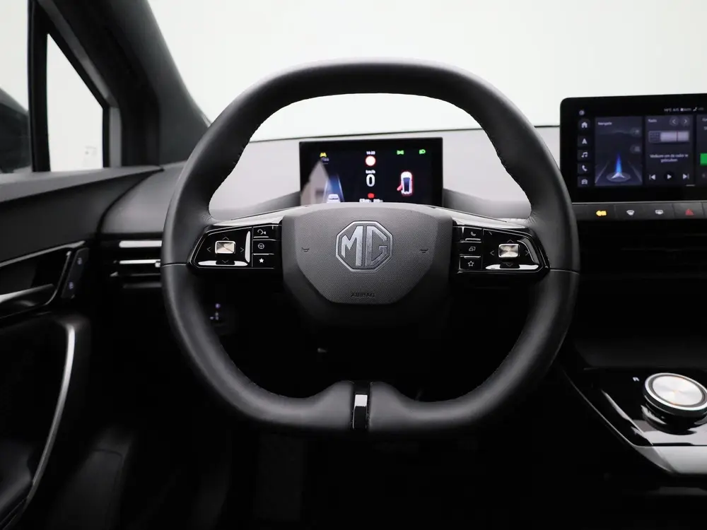 MG MG4 64 kWh Luxury uit 2023, foto 7