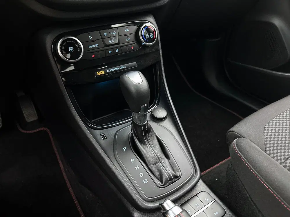 Ford Puma 1.0 EcoBoost Hybrid ST-Line uit 2022, foto 17
