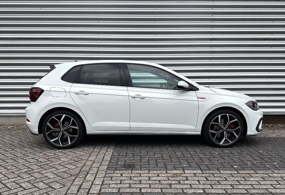 Volkswagen Polo 2.0 GTI 207pk | Pano | Beats | Keyless | IQ uit 2022, foto 6