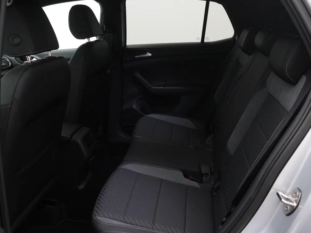 Volkswagen T-Cross 1.0 TSI R-Line 110 PK | EM | Navigatie | uit 2023, foto 11