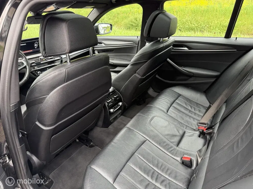 BMW 5-serie 530d High Executive panoramadak uit 2021, foto 19