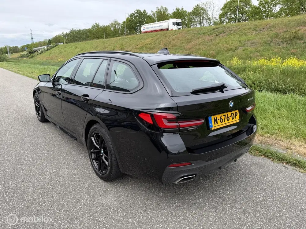 BMW 5-serie 530d High Executive panoramadak uit 2021, foto 8