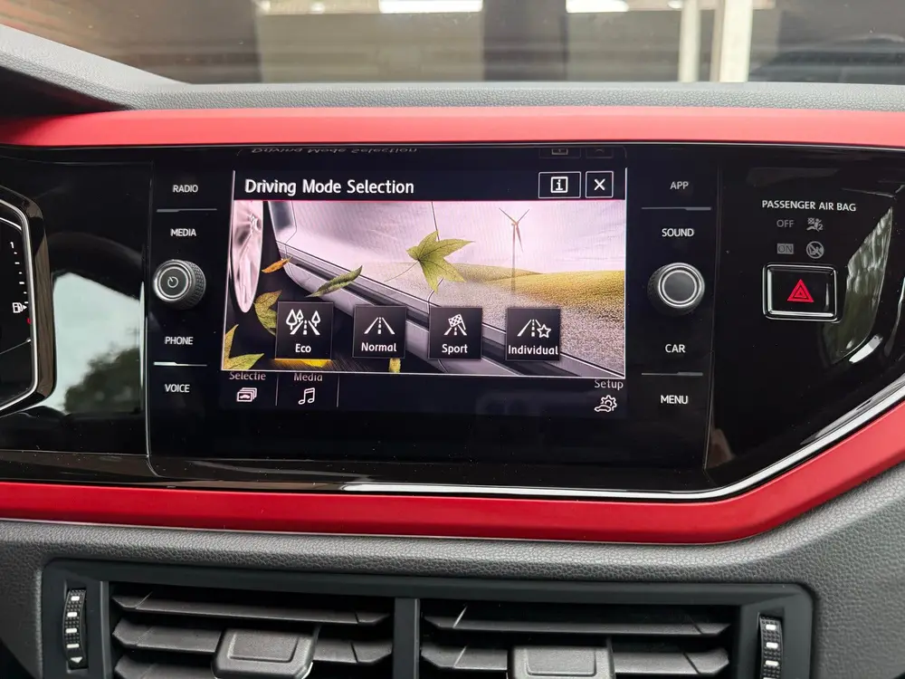 Volkswagen Polo 2.0 TSI GTI 200pk 6-DSG 2019 Wit uit 2019, foto 20