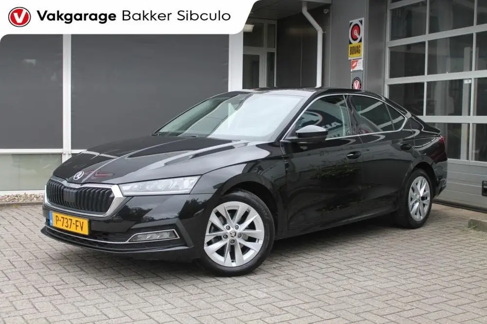 Skoda Octavia 1.0 TSI BUSINESS EDITION uit 2022, foto 7