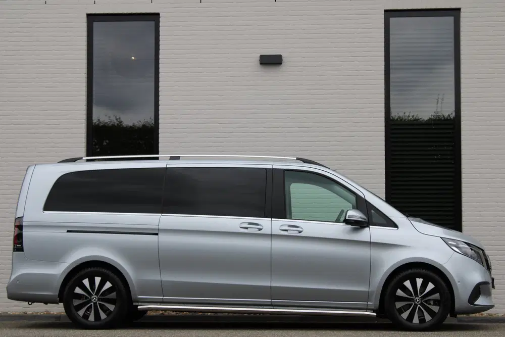 Mercedes-Benz EQV 300 L3 uit 2024, foto 5