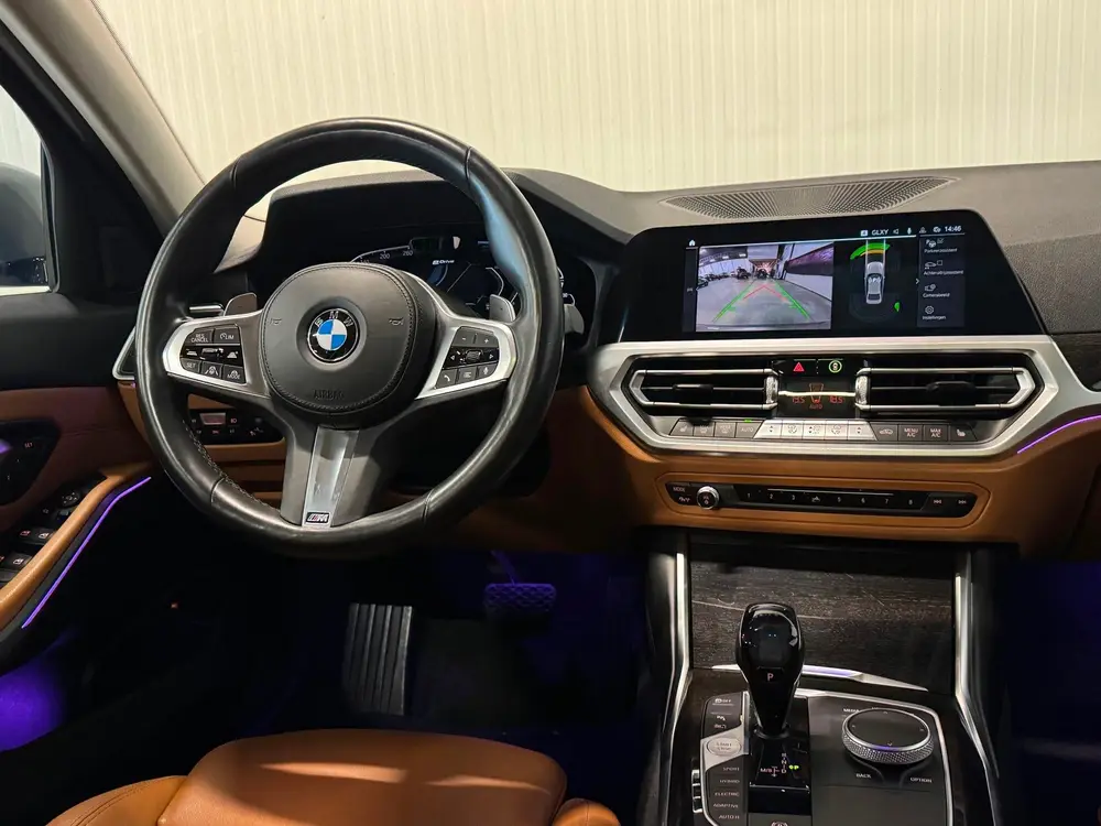 BMW 3-Serie 330e High Executive | M-SPORT | SCHUIF/KANTEL | uit 2019, foto 17