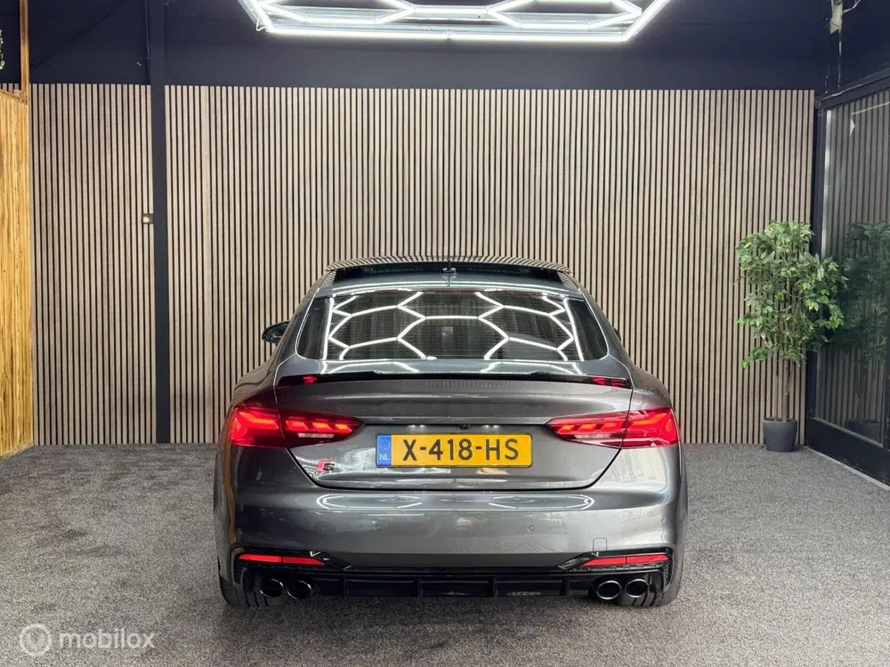 Audi A5 45 TFSI quattro S edition uit 2020, foto 3