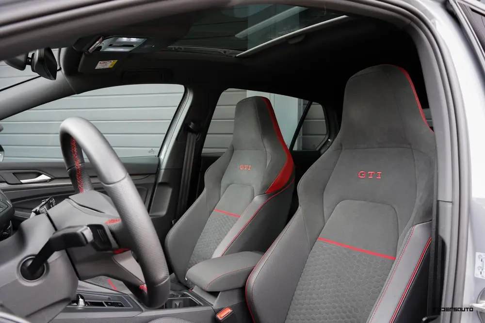 Volkswagen Golf 8 GTI Clubsport 45 Jahre | Pano | Akra | Mat uit 2022, foto 16