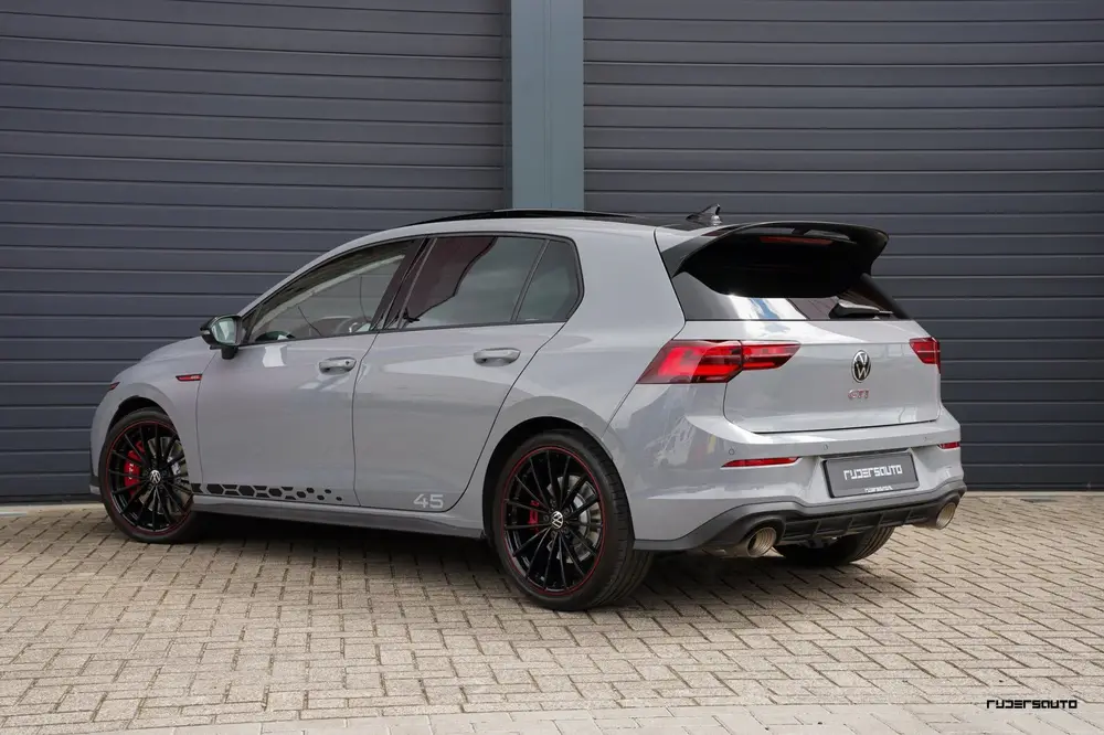 Volkswagen Golf 8 GTI Clubsport 45 Jahre | Pano | Akra | Mat uit 2022, foto 4