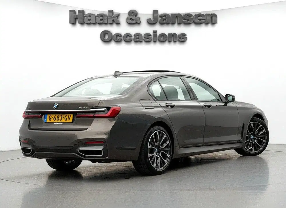 BMW 7-serie 745e M-Sport uit 2019, foto 4