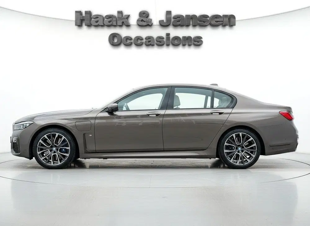 BMW 7-serie 745e M-Sport uit 2019, foto 6