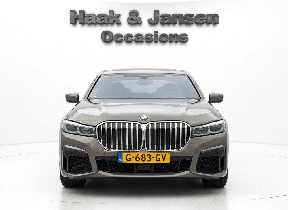 BMW 7-serie 745e M-Sport uit 2019, foto 7