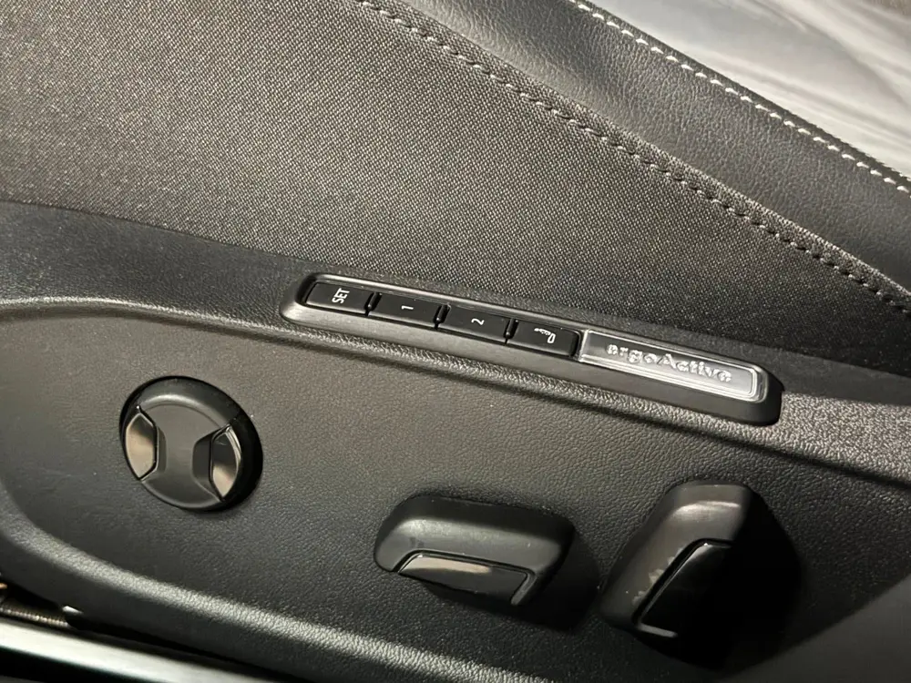 Volkswagen Golf 1.5 eTSI R-Line Edition | 50 JAHRE | FACELIF uit 2024, foto 17