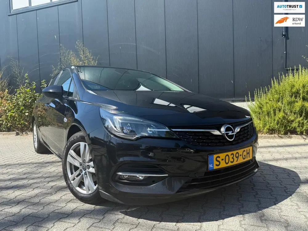 Opel Astra 1.4 Blitz Elegance uit 2021
