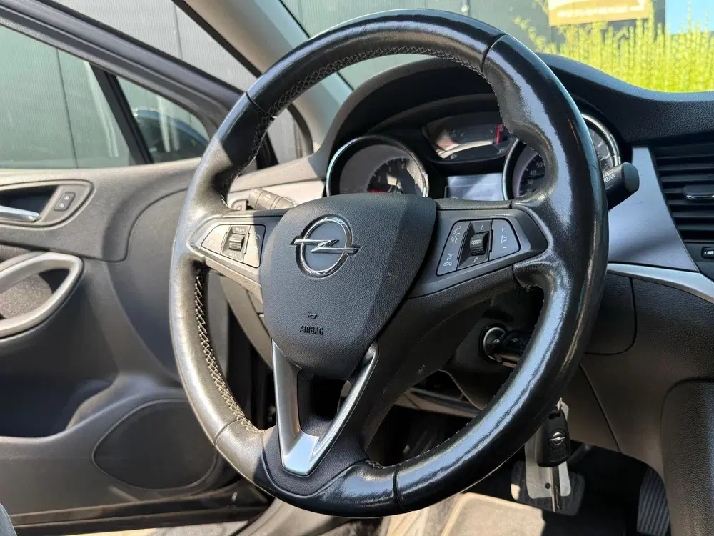 Opel Astra 1.4 Blitz Elegance uit 2021, foto 13