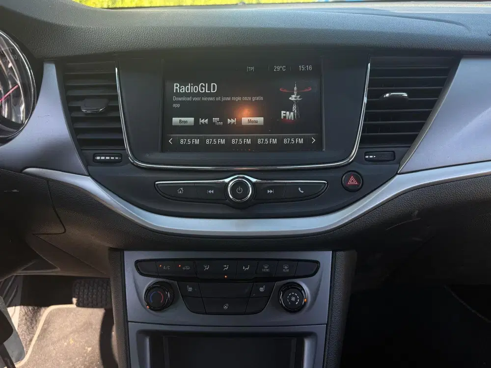Opel Astra 1.4 Blitz Elegance uit 2021, foto 14