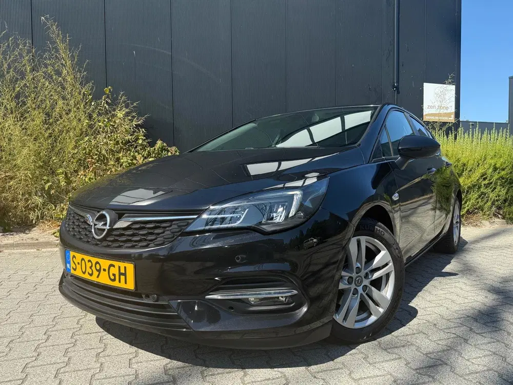 Opel Astra 1.4 Blitz Elegance uit 2021, foto 2