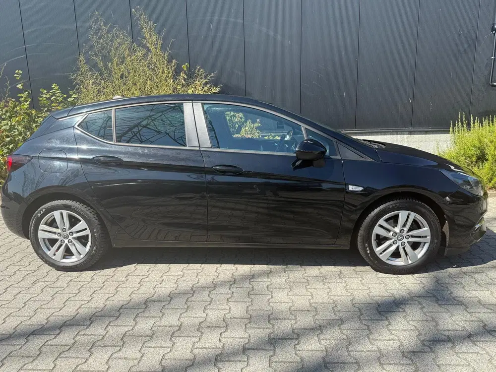 Opel Astra 1.4 Blitz Elegance uit 2021, foto 4