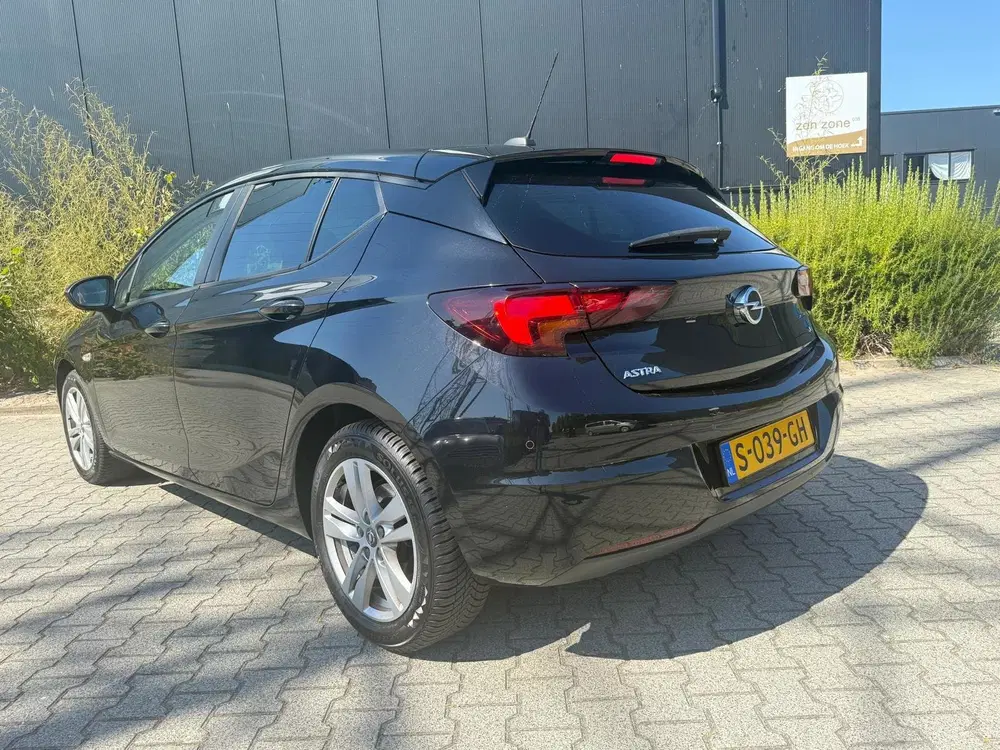 Opel Astra 1.4 Blitz Elegance uit 2021, foto 5