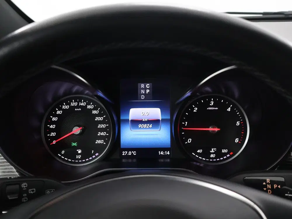 Mercedes-Benz V-Klasse 300d uit 2021, foto 11