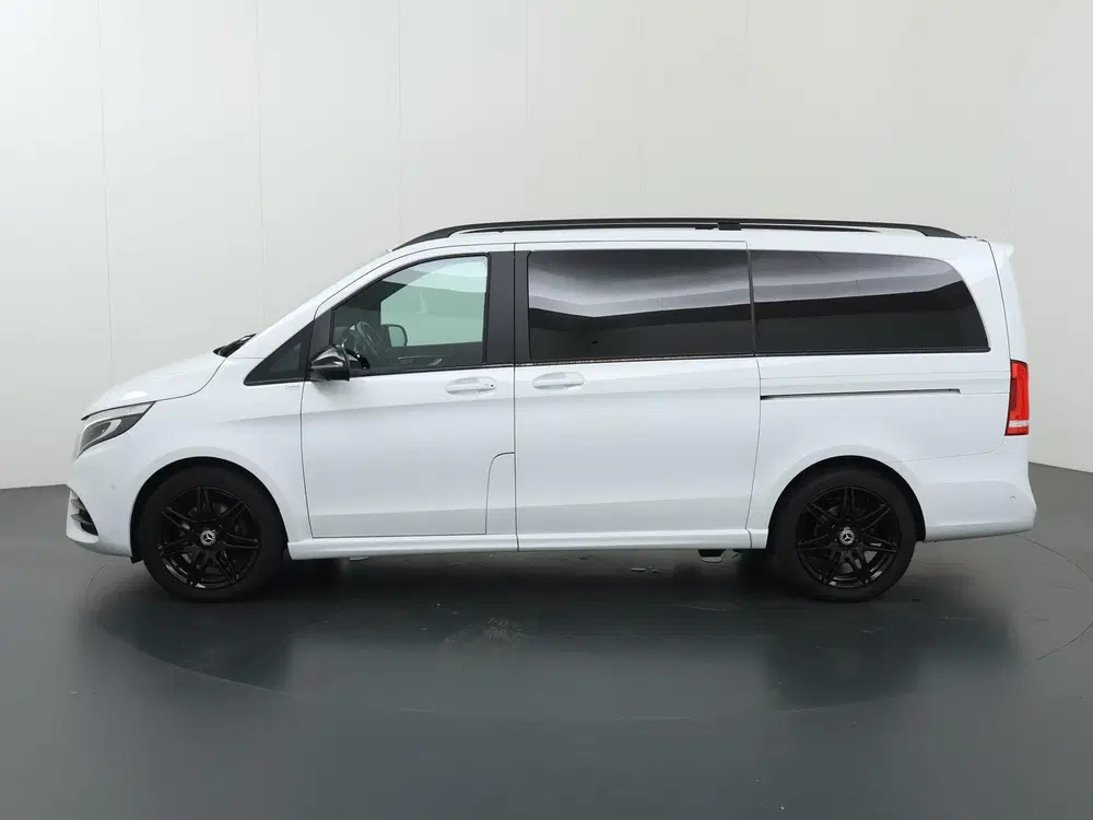 Mercedes-Benz V-Klasse 300d uit 2021, foto 5